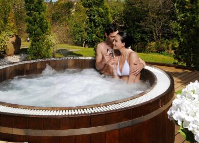 outdoor-hot-tub